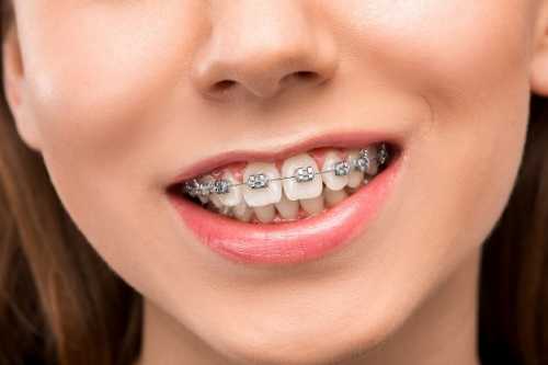 老年人的牙齒硬組織有什麽特點？
